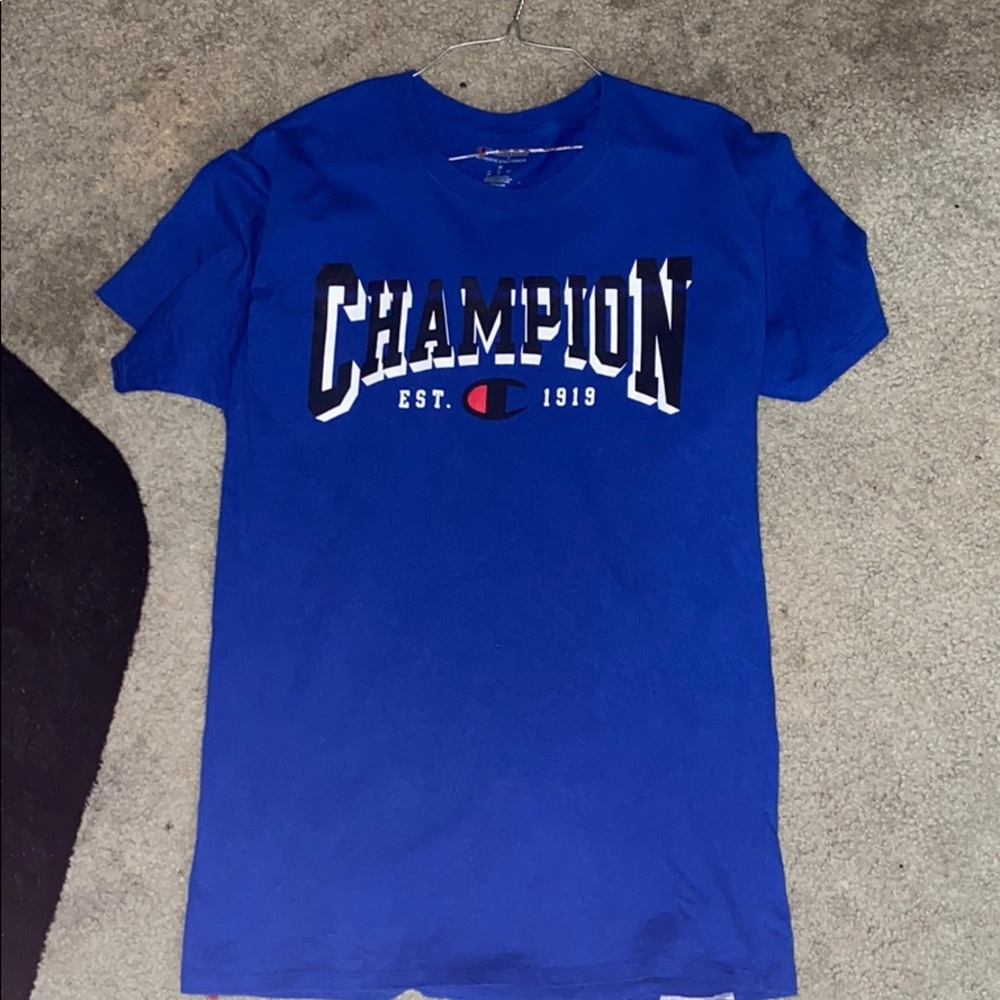 Brand new champion tee shirt size men’s medium